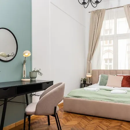 Classy Old Town - By Upstairs * Krakau